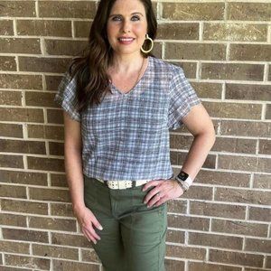 Cabi 4344 Agenda Top Fall 2022 Medium  EUC